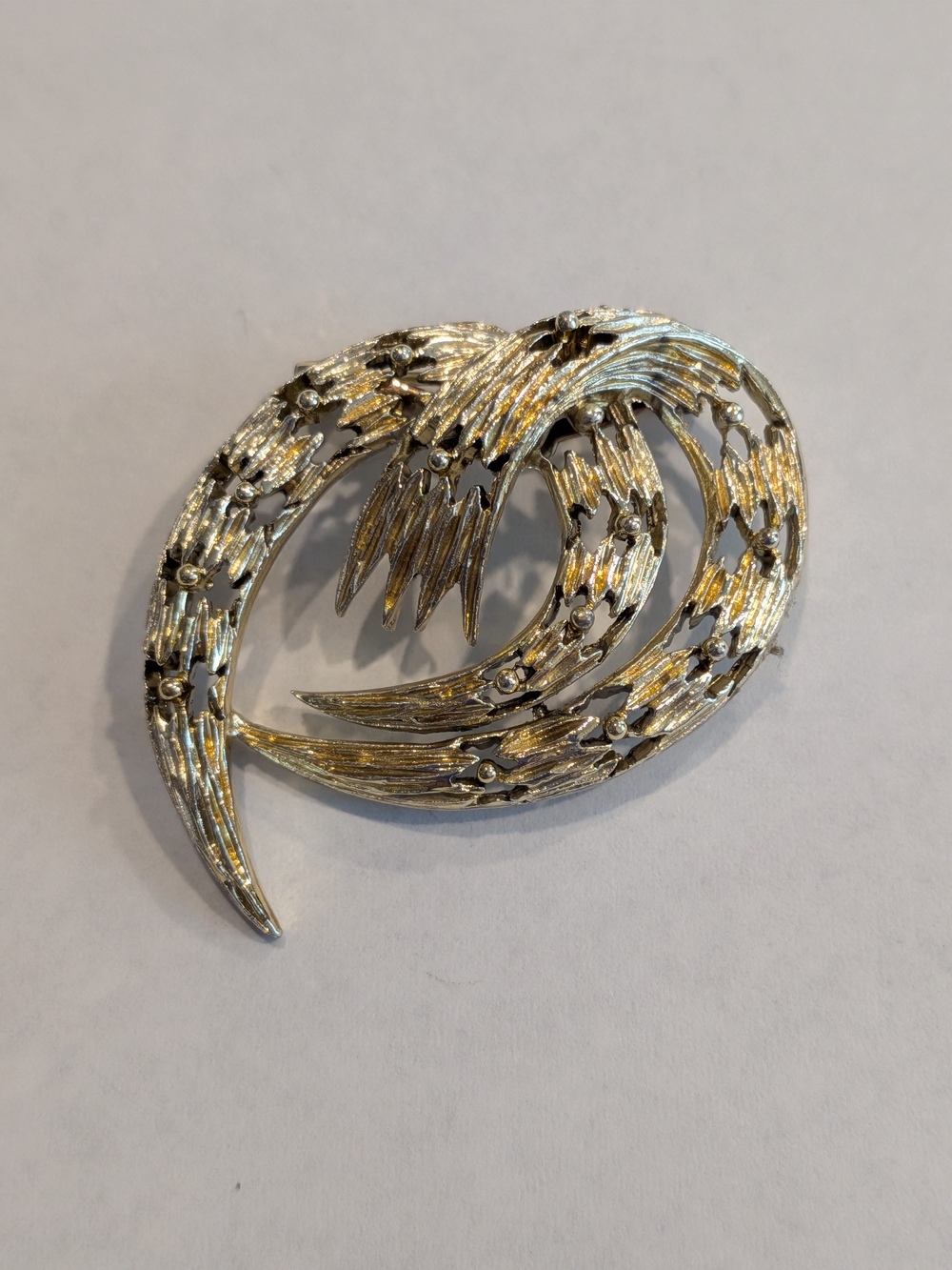 Vintage-Inspired Silver Tone Floral Swirl Brooch - Women's Jewelry